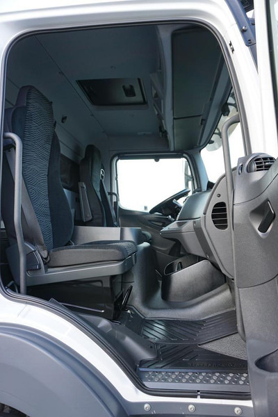 Camion frigorifique Mercedes-Benz ATEGO / 1223 / ACC / EURO 6 / CHŁODNIA + WINDA / MULTITEMPERATUR: photos 9 Camion frigorifique Mercedes-Benz ATEGO / 1223 / ACC / EURO 6 / CHŁODNIA + WINDA / MULTITEMPERATUR: photos 9