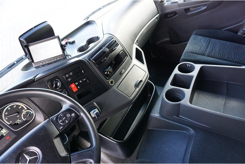 Camion frigorifique Mercedes-Benz ATEGO / 1223 / ACC / EURO 6 / CHŁODNIA + WINDA / MULTITEMPERATUR: photos 10 Camion frigorifique Mercedes-Benz ATEGO / 1223 / ACC / EURO 6 / CHŁODNIA + WINDA / MULTITEMPERATUR: photos 10