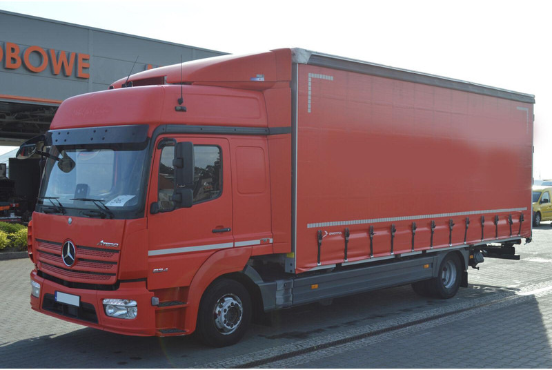 Mercedes-Benz ATEGO 824 EURO 6 1.HAND CURTAINE TILT - Camion à rideaux coulissants: photos 1 Mercedes-Benz ATEGO 824 EURO 6 1.HAND CURTAINE TILT - Camion à rideaux coulissants: photos 1