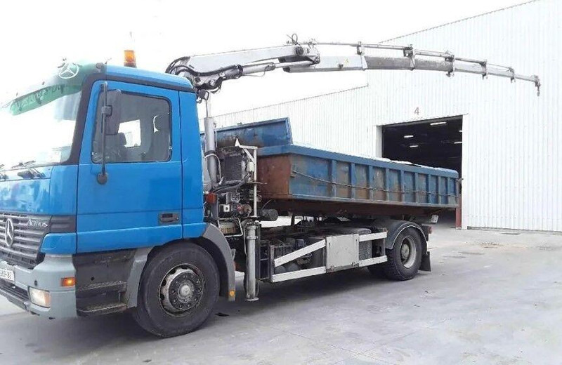 Mercedes-Benz Actros 1835 - Camion plateau, Camion grue: photos 1 Mercedes-Benz Actros 1835 - Camion plateau, Camion grue: photos 1