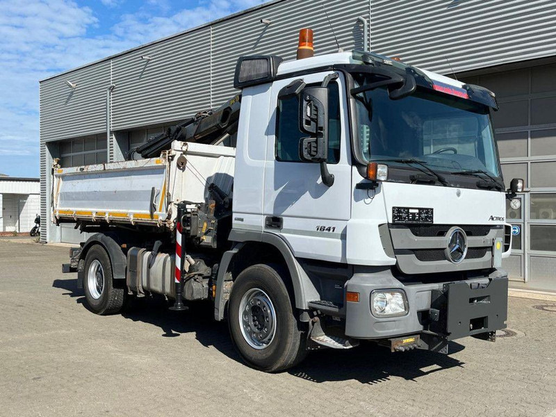 Mercedes-Benz Actros 1841 K 3-Way Meiller Tipper Crane Palfinger PK 13001-KA - Camion benne, Camion grue: photos 2 Mercedes-Benz Actros 1841 K 3-Way Meiller Tipper Crane Palfinger PK 13001-KA - Camion benne, Camion grue: photos 2