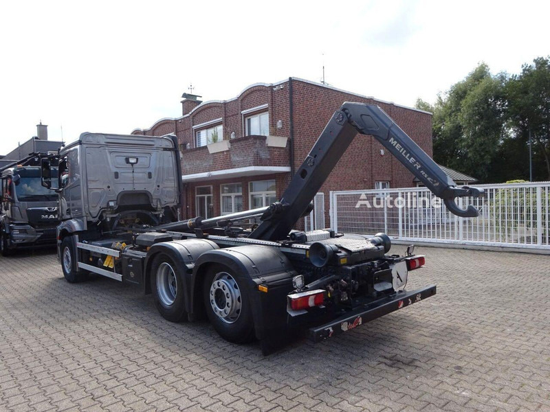 Mercedes-Benz Actros 2545 - Hook lift truck 6x2 - crédit-bail Mercedes-Benz Actros 2545 - Hook lift truck 6x2: photos 6 Mercedes-Benz Actros 2545 - Hook lift truck 6x2 - crédit-bail Mercedes-Benz Actros 2545 - Hook lift truck 6x2: photos 6