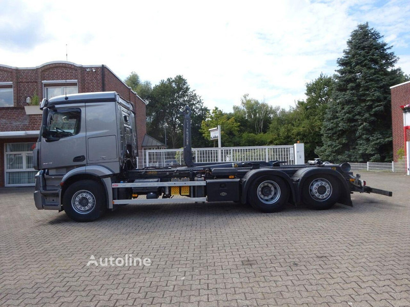 Mercedes-Benz Actros 2545 - Hook lift truck 6x2 - Camion ampliroll: photos 3 Mercedes-Benz Actros 2545 - Hook lift truck 6x2 - Camion ampliroll: photos 3