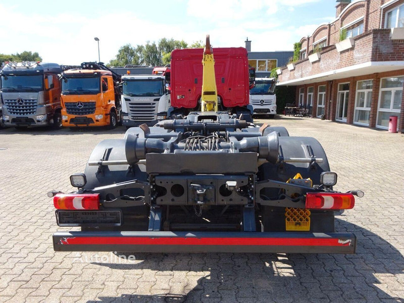 Camion ampliroll Mercedes-Benz Antos 2532 - Hook lift truck: photos 12