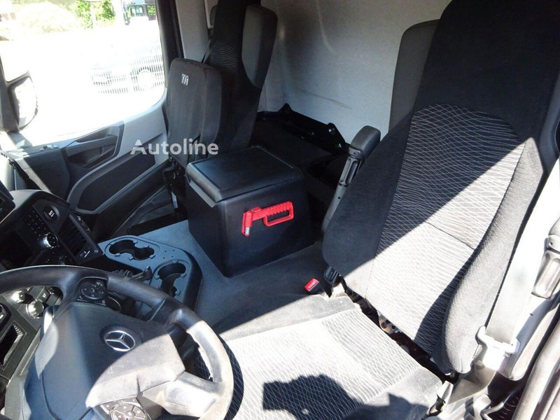 Camion ampliroll Mercedes-Benz Antos 2532 - Hook lift truck: photos 17
