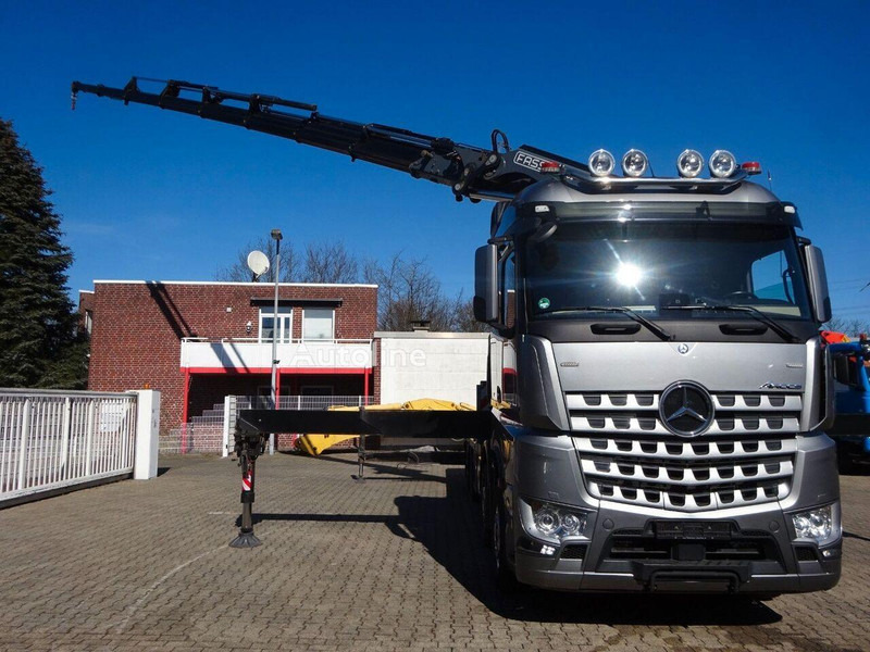 Mercedes-Benz Arocs 3453 8x2 Open Flatbed + Crane Fassi F820 - Camion plateau, Camion grue: photos 4 Mercedes-Benz Arocs 3453 8x2 Open Flatbed + Crane Fassi F820 - Camion plateau, Camion grue: photos 4