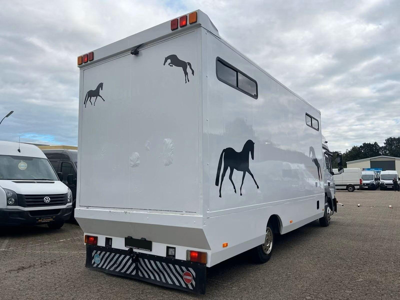 Mercedes-Benz Atego 823 - Horse transporter - Camion chevaux: photos 3 Mercedes-Benz Atego 823 - Horse transporter - Camion chevaux: photos 3