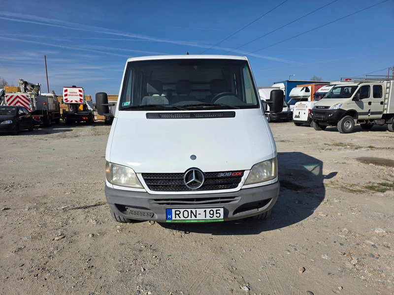 Mercedes-Benz Sprinter 308 CDi - Doka Pritsche - Fourgon plateau, Utilitaire double cabine: photos 3 Mercedes-Benz Sprinter 308 CDi - Doka Pritsche - Fourgon plateau, Utilitaire double cabine: photos 3