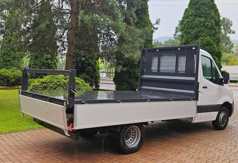 Mercedes-Benz Sprinter 51 9 CDI 3 way tipper - Utilitaire benne: photos 5 Mercedes-Benz Sprinter 51 9 CDI 3 way tipper - Utilitaire benne: photos 5