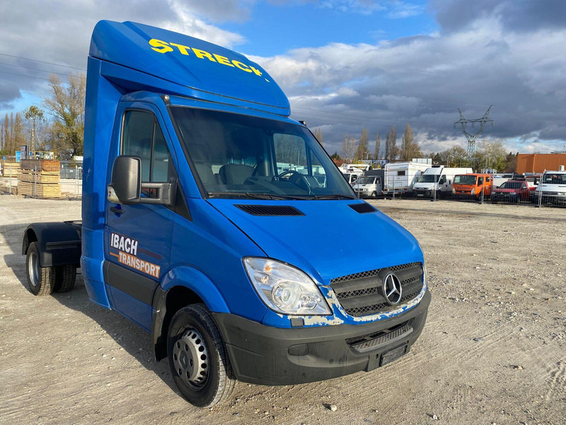 Mercedes-Benz Sprinter 519 - BE Mini Trekker - SZM - 3.5t - Tracteur routier BE: photos 1 Mercedes-Benz Sprinter 519 - BE Mini Trekker - SZM - 3.5t - Tracteur routier BE: photos 1
