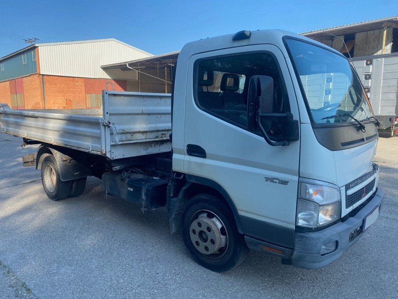 Mitsubishi Fuso FE85 3 way Meiller tipper - Camion benne: photos 1 Mitsubishi Fuso FE85 3 way Meiller tipper - Camion benne: photos 1