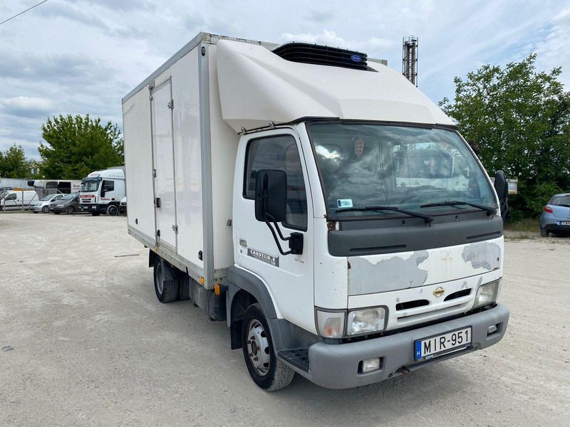 Nissan Cabstar 3,0 tdi Frigo + meat hook - 3,5t - Utilitaire frigorifique: photos 1 Nissan Cabstar 3,0 tdi Frigo + meat hook - 3,5t - Utilitaire frigorifique: photos 1