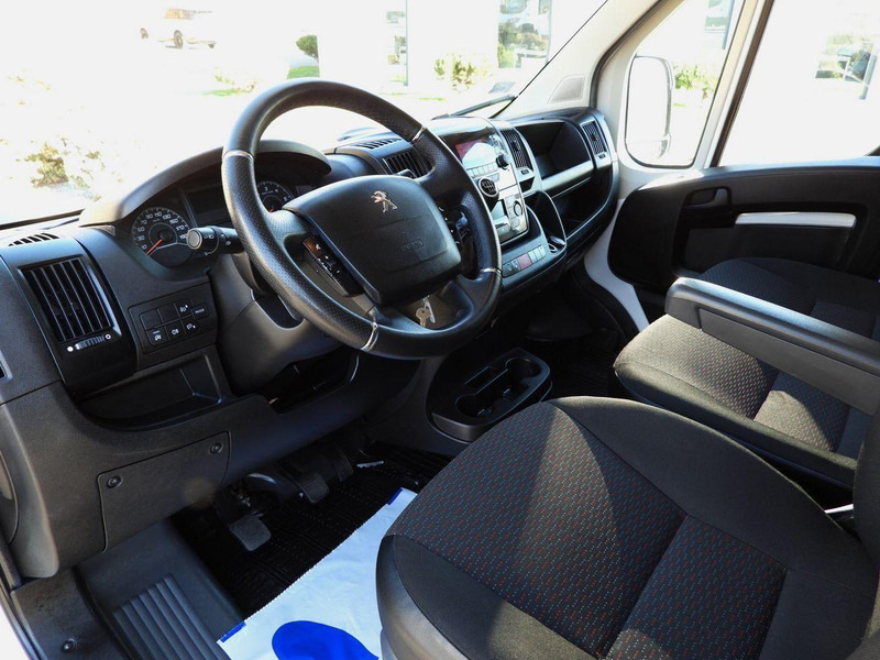 Peugeot BOXER PLANDEKA - Utilitaire plateau baché: photos 2 Peugeot BOXER PLANDEKA - Utilitaire plateau baché: photos 2