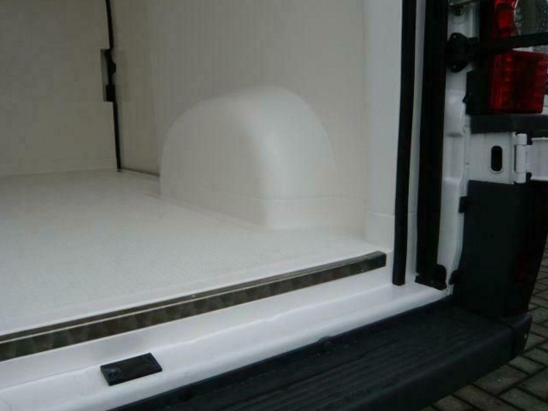 Peugeot Boxer BlueHDI 35 L2H2 Hűtős furgon Frigosoft 4500 - Utilitaire frigorifique: photos 2 Peugeot Boxer BlueHDI 35 L2H2 Hűtős furgon Frigosoft 4500 - Utilitaire frigorifique: photos 2