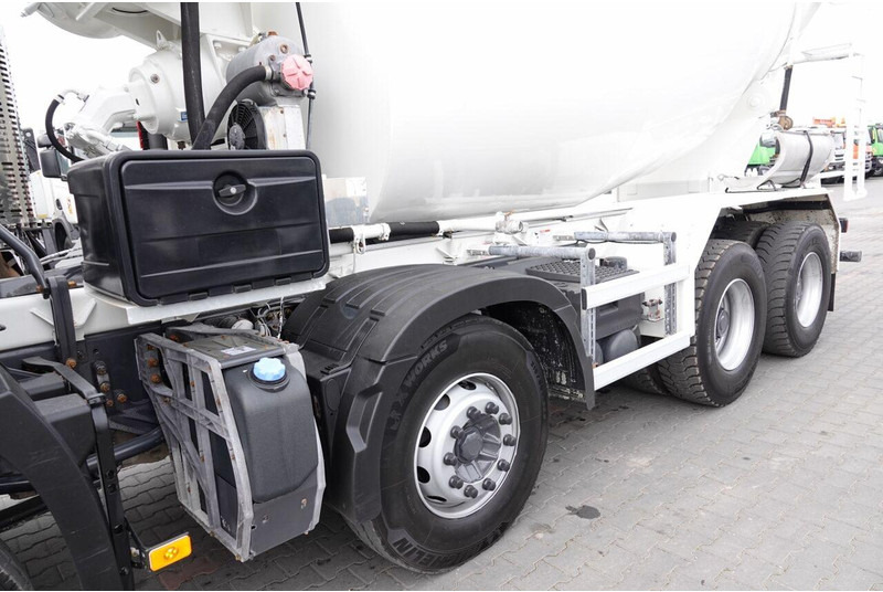 Camion malaxeur Renault C 380 / 8X4 / BETONOMIESZARKA / GRUSZKA / LIEBHERR 9 M3 / EURO 6: photos 9