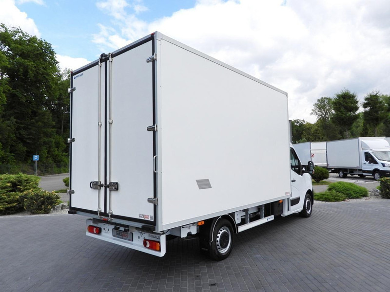 Renault MASTER  KONTENER 8 PALET TEMPOMAT LEDY KLIMATYZACJA  165KM [ 290 - Fourgon grand volume: photos 3 Renault MASTER  KONTENER 8 PALET TEMPOMAT LEDY KLIMATYZACJA  165KM [ 290 - Fourgon grand volume: photos 3