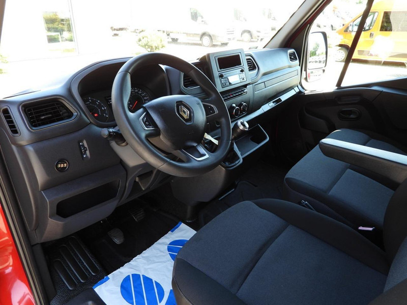 Renault Master - Utilitaire plateau baché: photos 2 Renault Master - Utilitaire plateau baché: photos 2