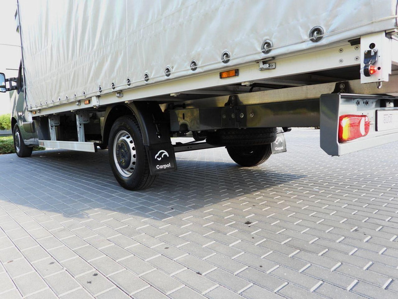 Utilitaire plateau baché Renault Master: photos 16 Utilitaire plateau baché Renault Master: photos 16