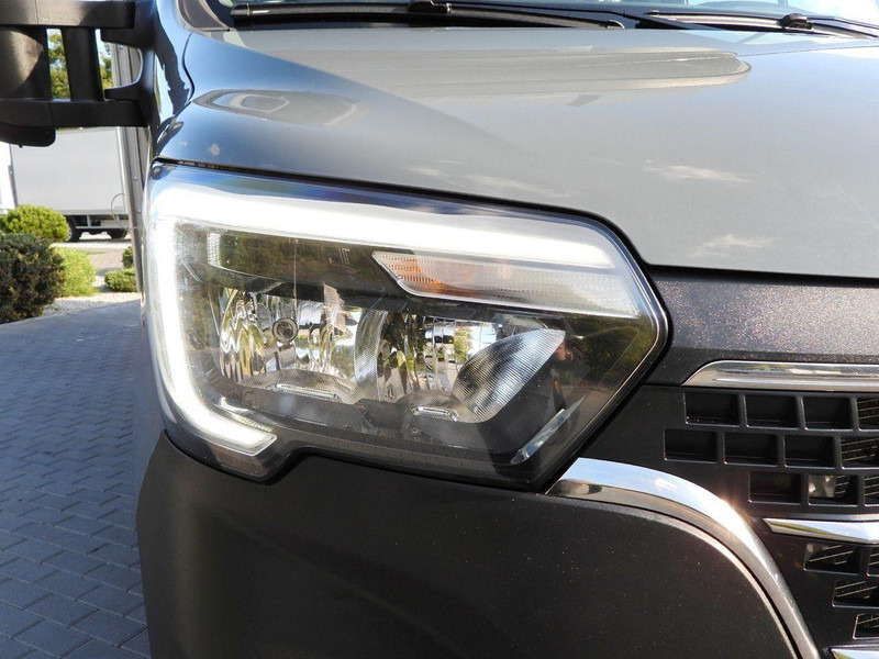 Utilitaire plateau baché Renault Master: photos 20 Utilitaire plateau baché Renault Master: photos 20