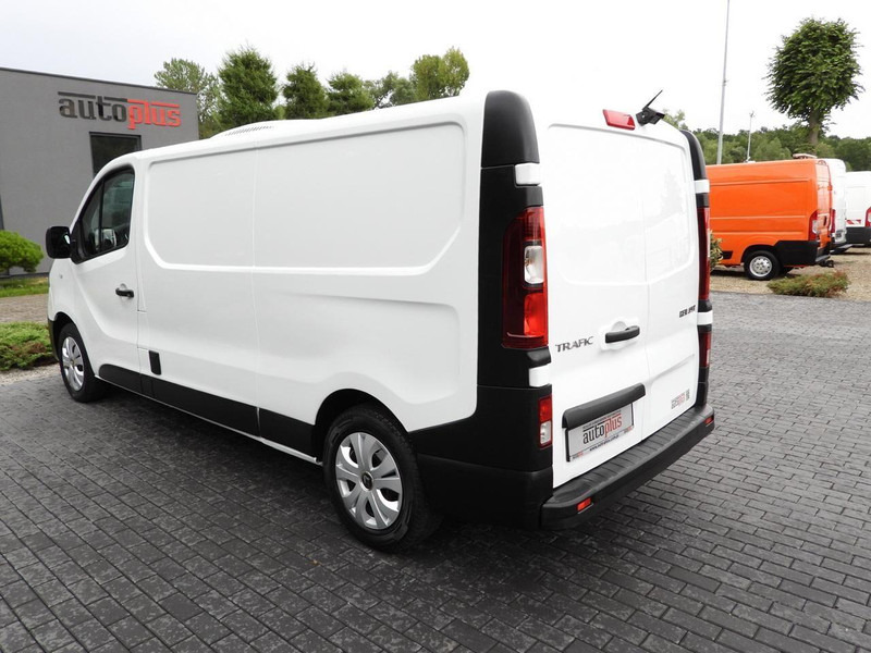 Utilitaire frigorifique Renault TRAFIC FURGON CHŁODNIA -5*C ZASILANIE 230V TEMPOMAT LEDY KLIMAT: photos 9 Utilitaire frigorifique Renault TRAFIC FURGON CHŁODNIA -5*C ZASILANIE 230V TEMPOMAT LEDY KLIMAT: photos 9