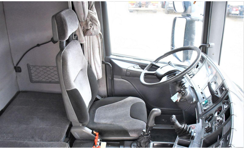 Camion ampliroll Scania R124 470 Abrollkipper * 6x2 * Motor Problem: photos 11 Camion ampliroll Scania R124 470 Abrollkipper * 6x2 * Motor Problem: photos 11