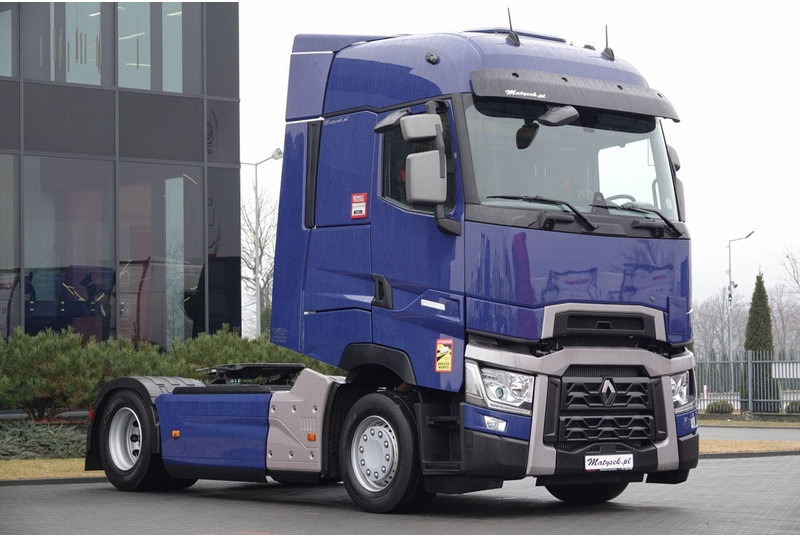 Renault T 520 / 13 L / RETARDER / I-PARK COOL / SKÓRY / PO KONTRAKCIE SE - Tracteur routier: photos 1 Renault T 520 / 13 L / RETARDER / I-PARK COOL / SKÓRY / PO KONTRAKCIE SE - Tracteur routier: photos 1