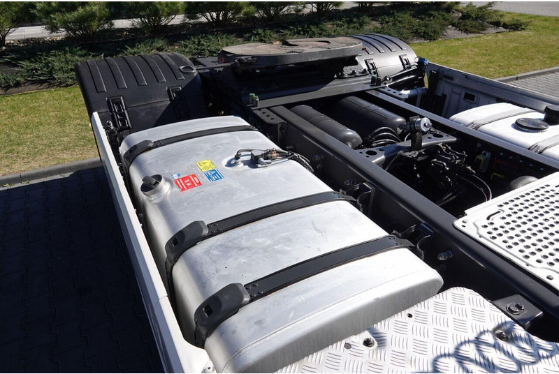 Tracteur routier Scania R 450 / RETARDER / NISKA KABINA / HYDRAULIKA / FULL AIRMAIC /: photos 17 Tracteur routier Scania R 450 / RETARDER / NISKA KABINA / HYDRAULIKA / FULL AIRMAIC /: photos 17