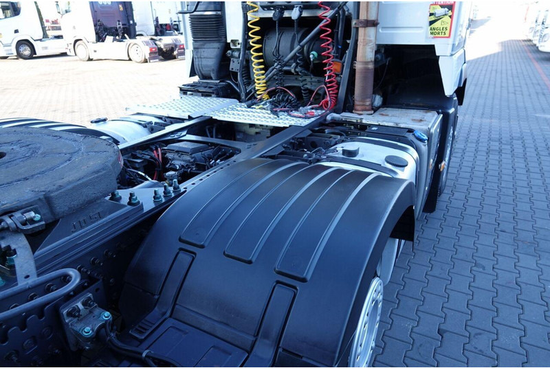 Tracteur routier Volvo FH 500 / 6x2 / RETARDER / PEŁNY ADR / PUSHER / OŚ PODNOSZONA / D: photos 16 Tracteur routier Volvo FH 500 / 6x2 / RETARDER / PEŁNY ADR / PUSHER / OŚ PODNOSZONA / D: photos 16