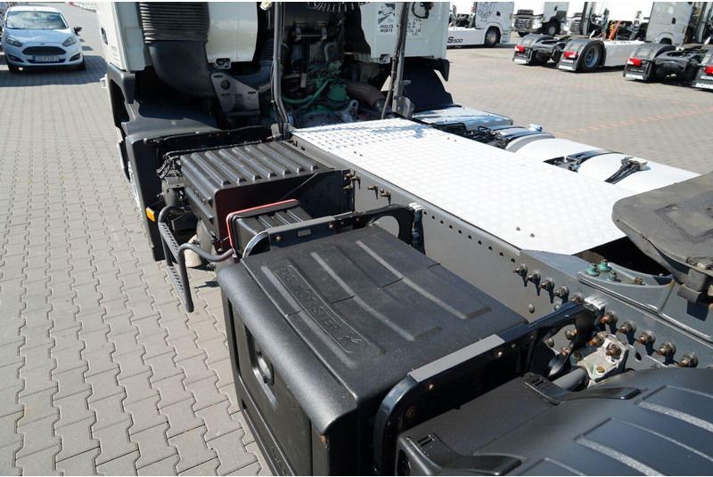 Tracteur routier Volvo FM 380 / PEŁNY ADR / NISKA KABINA / DZIENNA KABINA / SPROWADZONY: photos 13