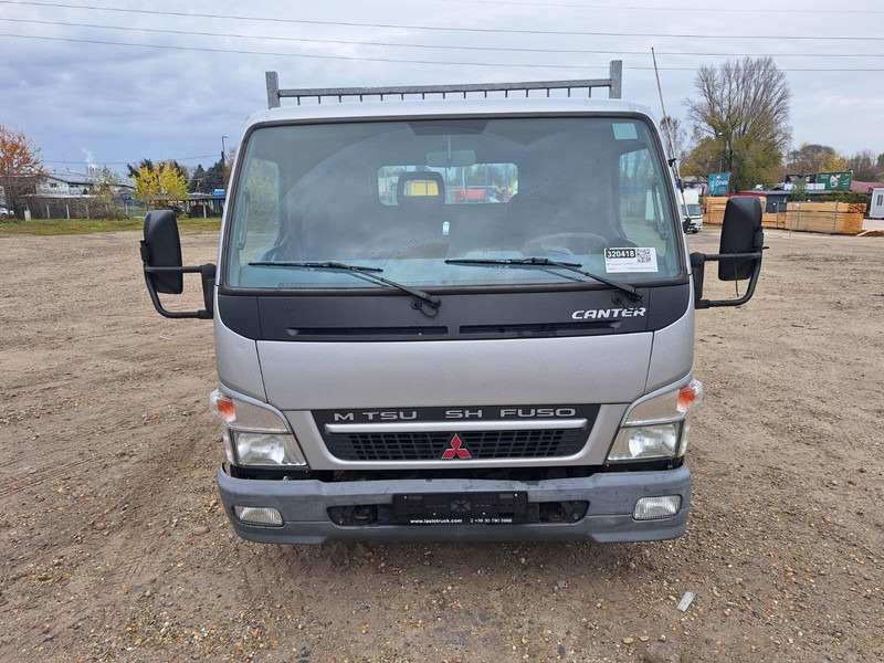Mitsubishi Canter 3,0 d BE Clixtar Trekker + Veldhuizen BE Clixtar Pritsch - Véhicule utilitaire: photos 2 Mitsubishi Canter 3,0 d BE Clixtar Trekker + Veldhuizen BE Clixtar Pritsch - Véhicule utilitaire: photos 2