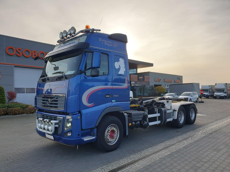 Volvo FH 16 750 - Camion ampliroll: photos 1 Volvo FH 16 750 - Camion ampliroll: photos 1