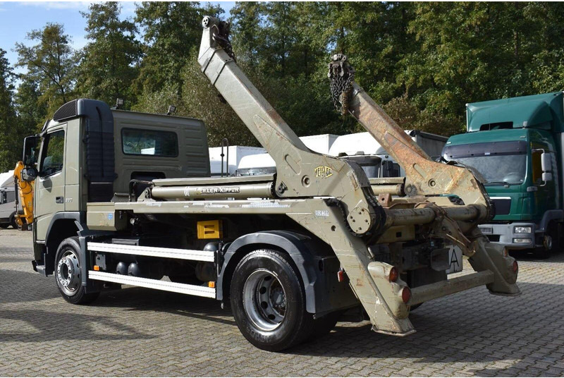 Volvo FM 330 BL - Meiller AK 12 LTD Absetzkipper - Camion multibenne: photos 5 Volvo FM 330 BL - Meiller AK 12 LTD Absetzkipper - Camion multibenne: photos 5