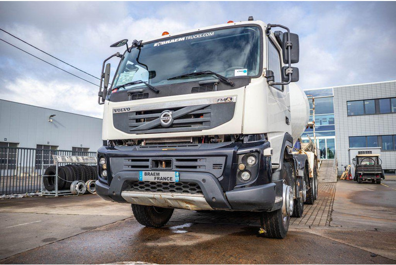 Volvo FMX 410 +LIEBHERR9M³ - Camion malaxeur: photos 5 Volvo FMX 410 +LIEBHERR9M³ - Camion malaxeur: photos 5