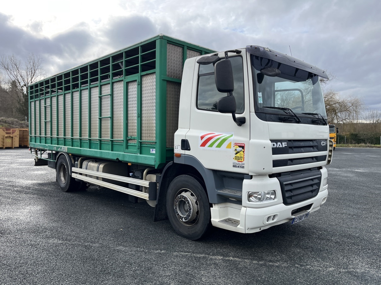 DAF CF410 - Camion chevaux: photos 2 DAF CF410 - Camion chevaux: photos 2