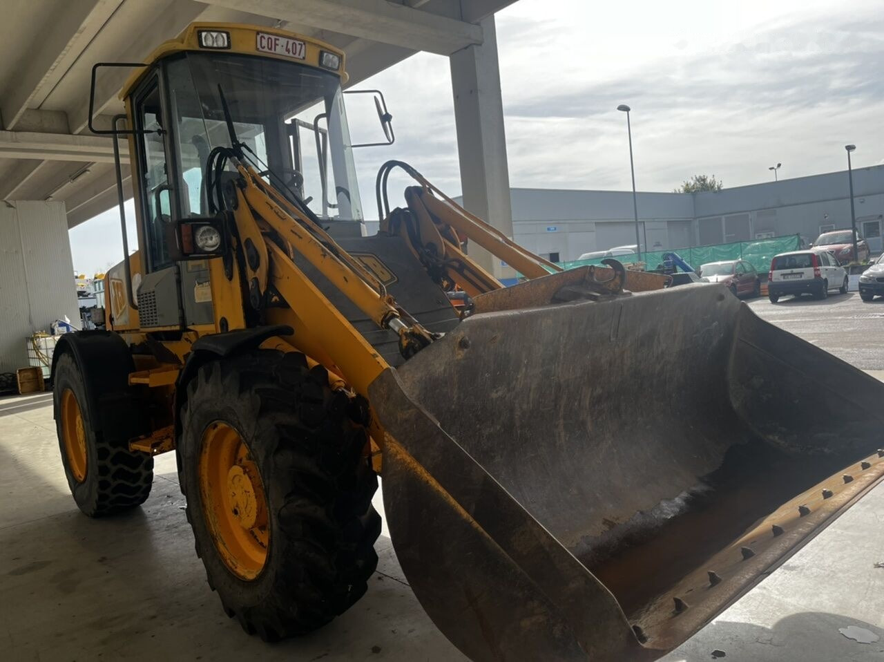JCB 411 - Chargeuse sur pneus: photos 4 JCB 411 - Chargeuse sur pneus: photos 4