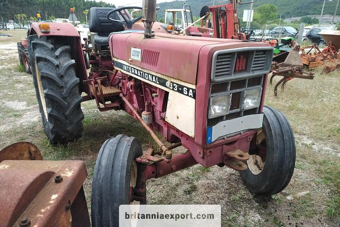 INTERNATIONAL 433 SA Farm Tractor | 2.5L Diesel | 4x2 | Brand New Tyres - Tracteur agricole: photos 2 INTERNATIONAL 433 SA Farm Tractor | 2.5L Diesel | 4x2 | Brand New Tyres - Tracteur agricole: photos 2