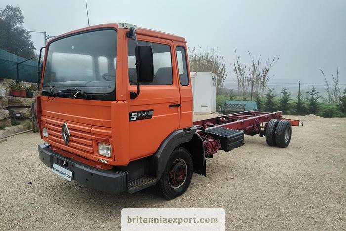 RENAULT Midliner S120 Turbo | Perkins 3.9 diesel engine | ZF manual - Châssis cabine: photos 3 RENAULT Midliner S120 Turbo | Perkins 3.9 diesel engine | ZF manual - Châssis cabine: photos 3