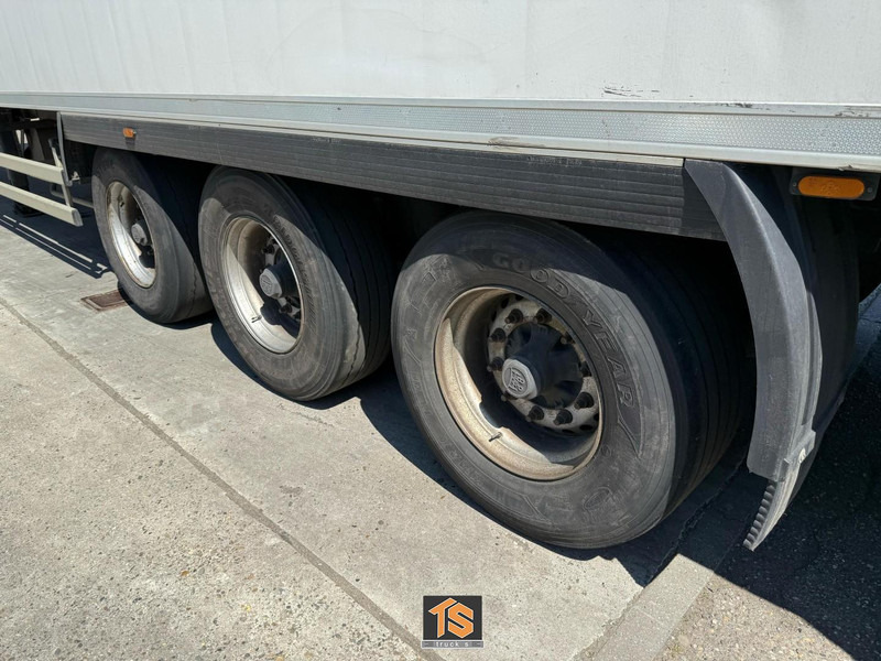 Semi-remorque frigorifique LAMBERET LVF S 3F KOELER/REEFER/KUHLKOFFER - CARRIER VECTOR 1550 - APK/TUV 01/2026 - TOP!: photos 11 Semi-remorque frigorifique LAMBERET LVF S 3F KOELER/REEFER/KUHLKOFFER - CARRIER VECTOR 1550 - APK/TUV 01/2026 - TOP!: photos 11