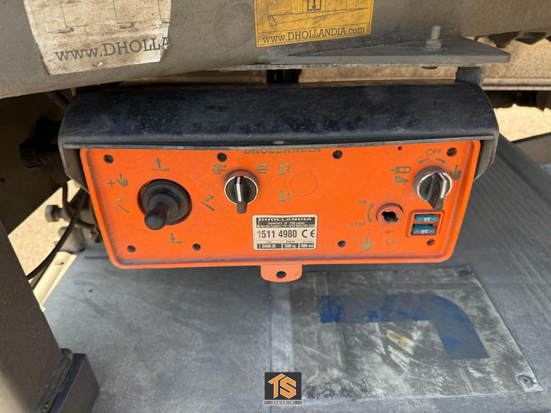 Semi-remorque frigorifique LAMBERET LVF S 3F KOELER/REEFER/KUHLKOFFER - CARRIER VECTOR 1550 - APK/TUV 01/2026 - TOP!: photos 12 Semi-remorque frigorifique LAMBERET LVF S 3F KOELER/REEFER/KUHLKOFFER - CARRIER VECTOR 1550 - APK/TUV 01/2026 - TOP!: photos 12