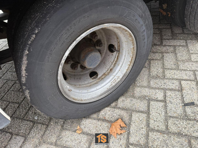 Van Eck PT-3I ROLLERBAHN/AIR FREIGHT - NL TRAILER - APK 12/2025 - Semi-remorque fourgon: photos 4 Van Eck PT-3I ROLLERBAHN/AIR FREIGHT - NL TRAILER - APK 12/2025 - Semi-remorque fourgon: photos 4