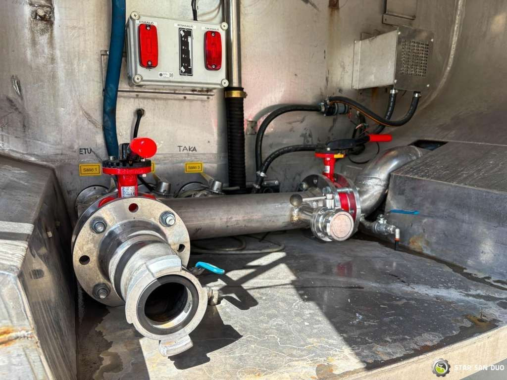 Camion Scania  D 320 FIRE BRIGADE Tank 12,000 Litres: photos 11