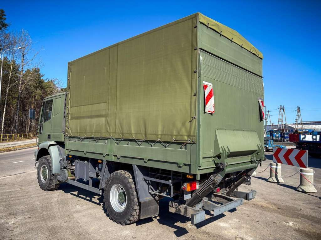 Iveco EUROCARGO 4x4 Offroad Camper Winde - Camion à rideaux coulissants: photos 4 Iveco EUROCARGO 4x4 Offroad Camper Winde - Camion à rideaux coulissants: photos 4