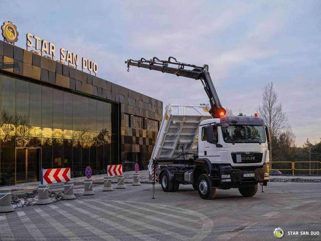 MAN  TGS 18.360 4x4 HIAB 144 E-4 Crane Kipper MAN  TGS 18.360 4x4 HIAB 144 E-4 Crane Kipper - crédit-bail MAN  TGS 18.360 4x4 HIAB 144 E-4 Crane Kipper MAN  TGS 18.360 4x4 HIAB 144 E-4 Crane Kipper: photos 13