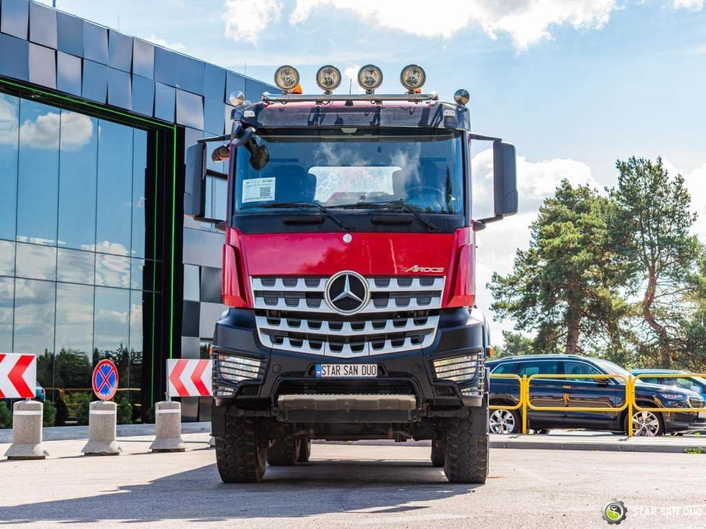 Camion benne Mercedes-Benz AROCS 3345 6x6 HMF 3220 Winch Crane Tipper: photos 8 Camion benne Mercedes-Benz AROCS 3345 6x6 HMF 3220 Winch Crane Tipper: photos 8