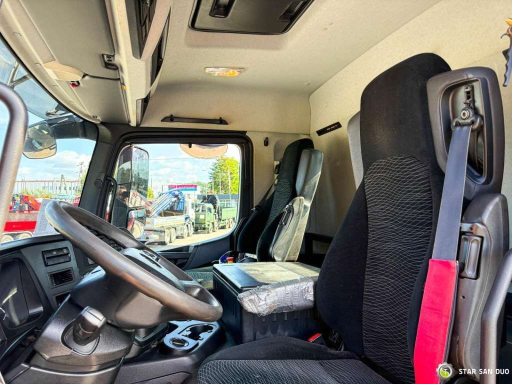 Camion benne Mercedes-Benz AROCS 3345 6x6 HMF 3220 Winch Crane Tipper: photos 11 Camion benne Mercedes-Benz AROCS 3345 6x6 HMF 3220 Winch Crane Tipper: photos 11