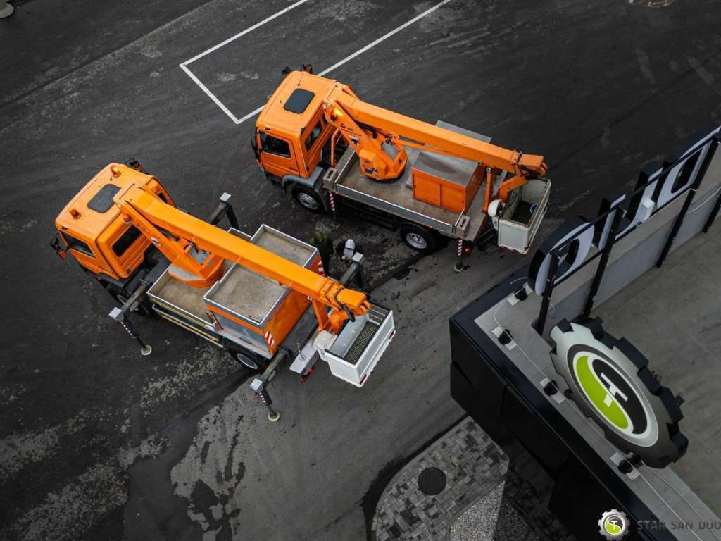 Mercedes-Benz ATEGO 1018 WUMAG WT 170 Platform Lift 17m - Camion avec nacelle: photos 3 Mercedes-Benz ATEGO 1018 WUMAG WT 170 Platform Lift 17m - Camion avec nacelle: photos 3