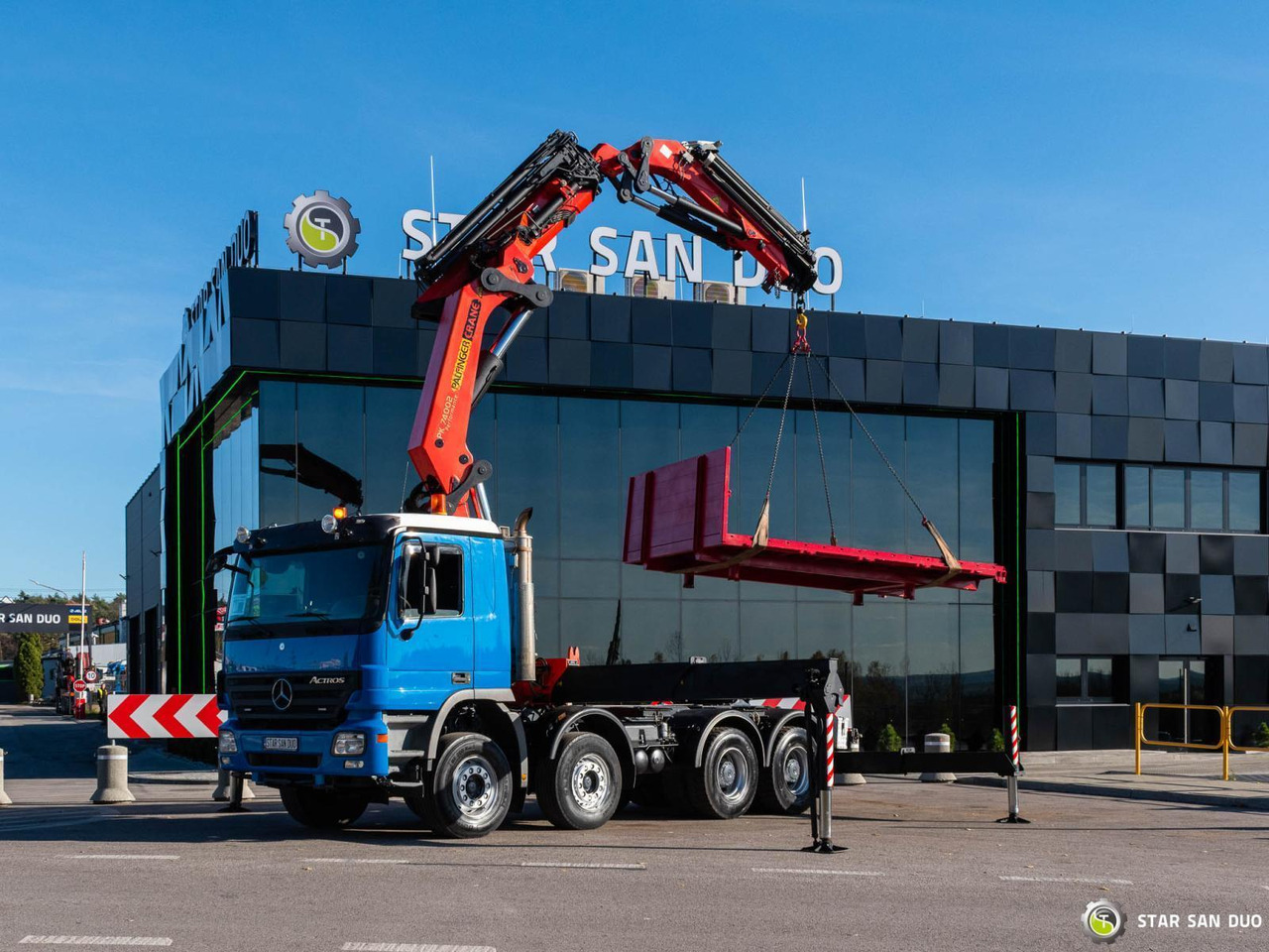 - Camion grue: photos 1 - Camion grue: photos 1