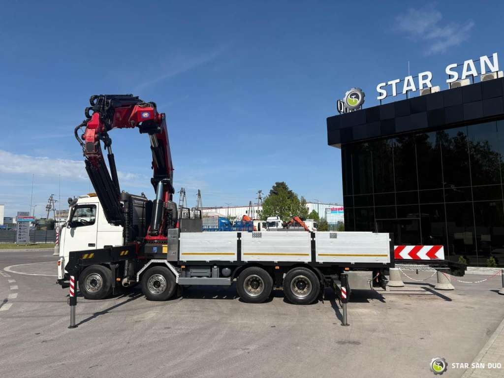 Volvo FH 520 8x4 HMF THOR K6 Fly Jib Euro 4 Winch - Camion grue: photos 5 Volvo FH 520 8x4 HMF THOR K6 Fly Jib Euro 4 Winch - Camion grue: photos 5