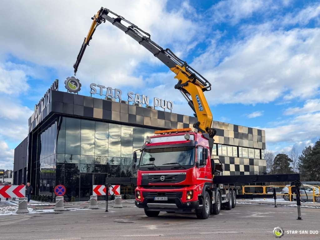 Volvo FMX 500 8x2 Effer 585 Fly Jib Winch Crane Kran Volvo FMX 500 8x2 Effer 585 Fly Jib Winch Crane Kran - Camion grue, Camion plateau: photos 1 Volvo FMX 500 8x2 Effer 585 Fly Jib Winch Crane Kran Volvo FMX 500 8x2 Effer 585 Fly Jib Winch Crane Kran - Camion grue, Camion plateau: photos 1