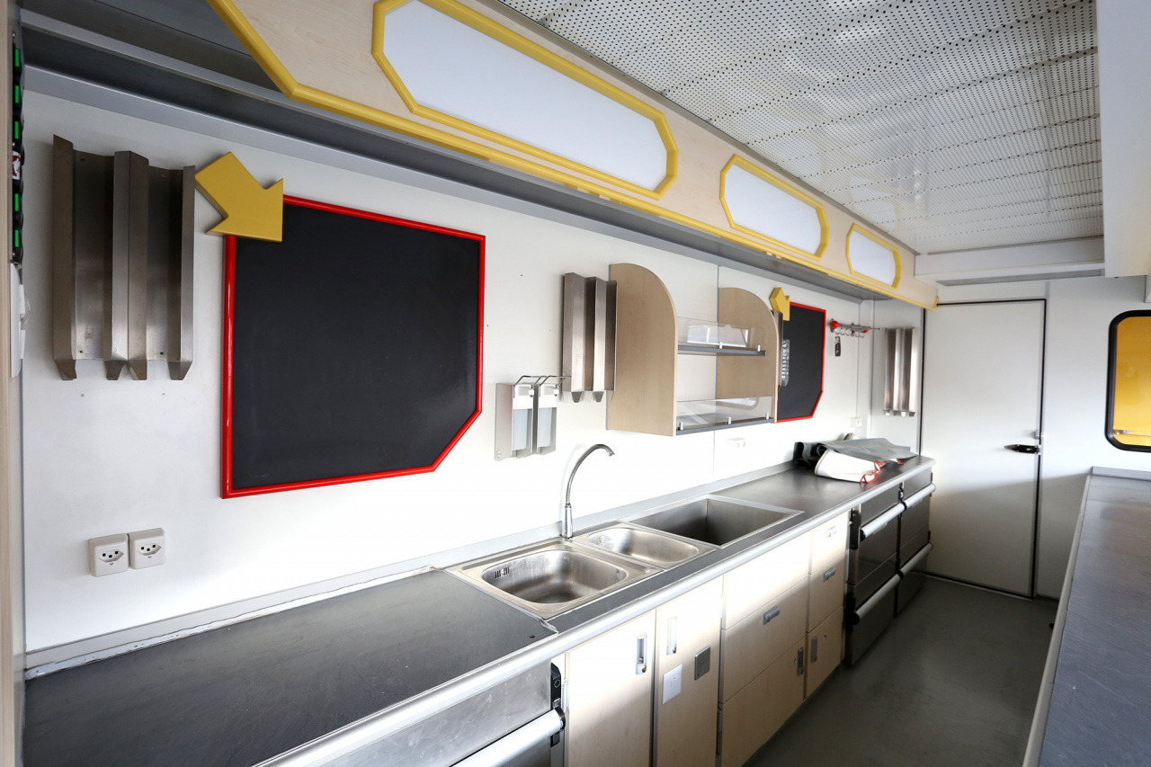 Verkaufsanhänger BORCO HÖHNS - Remorque magasin: photos 5 Verkaufsanhänger BORCO HÖHNS - Remorque magasin: photos 5